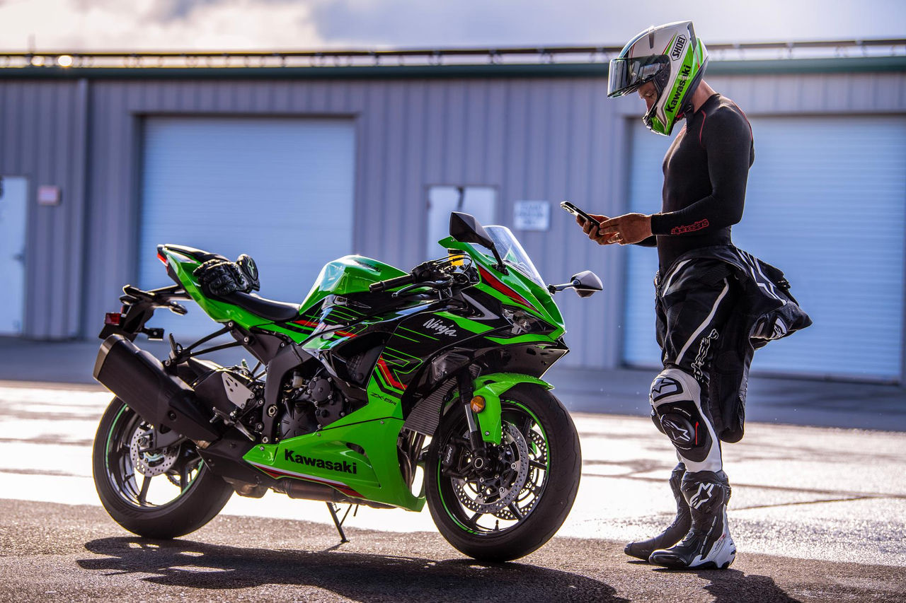 Wezmoto Bremsleitungen Kit - Für Kawasaki ZX6R Ninja 636 2000-2002, Edelstahl Geflochten Wezmoto Bremsleitungen Kit - Für Kawasaki ZX6R Ninja 636 2000-2002, Edelstahl Geflochten